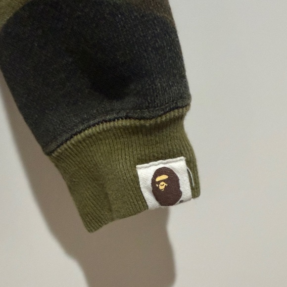 Bape Green Camouflage Shark Hoodie for Kids - Picture 6 of 6